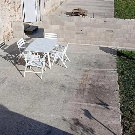 Petite Maison Au Calme A La Campagne بيت للعطل